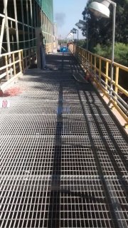 Adequação das grades do piso da Torre de Resfriamento - UTE 